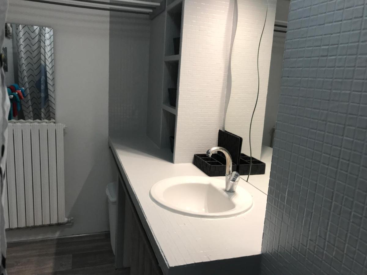 1A6-Cinema-Netflix-Parking-Fibre Offert Montpellier Exterior photo