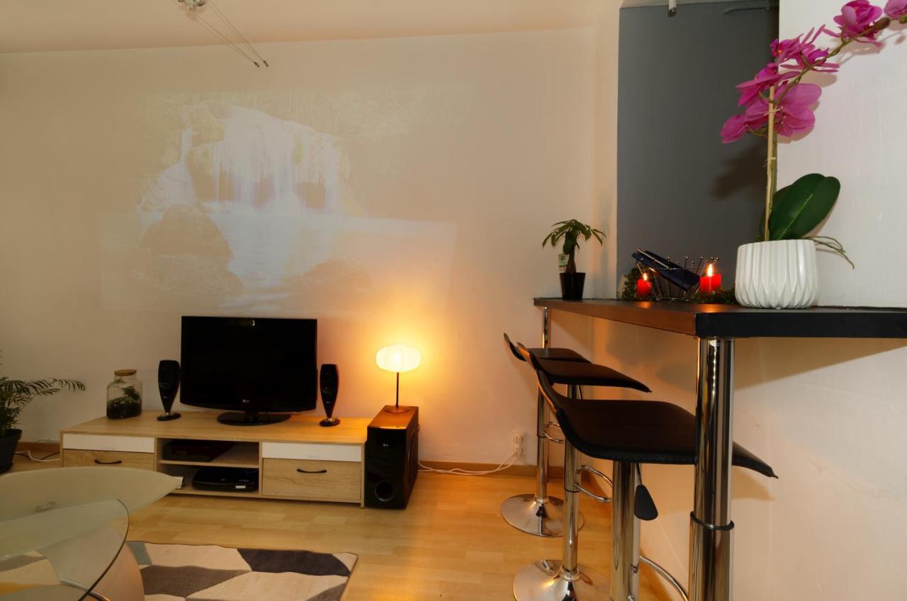 1A6-Cinema-Netflix-Parking-Fibre Offert Montpellier Exterior photo