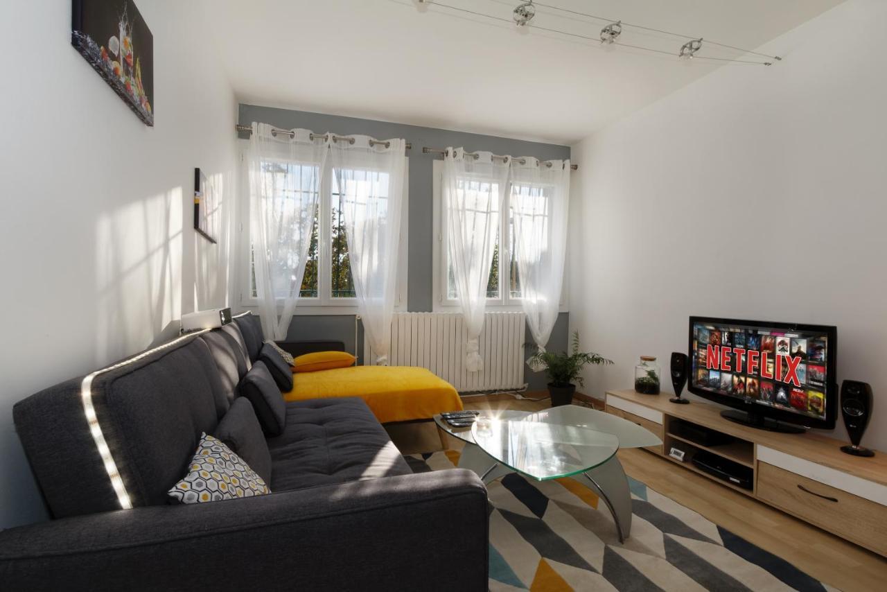 1A6-Cinema-Netflix-Parking-Fibre Offert Montpellier Exterior photo